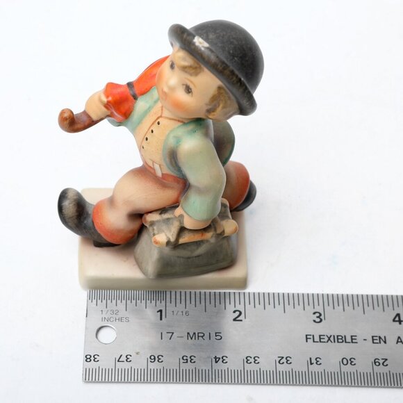 Vintage M. J. Hummel Merry Wanderer Porcelain Figurine #11 2/0 Western Germany - Picture 5 of 7